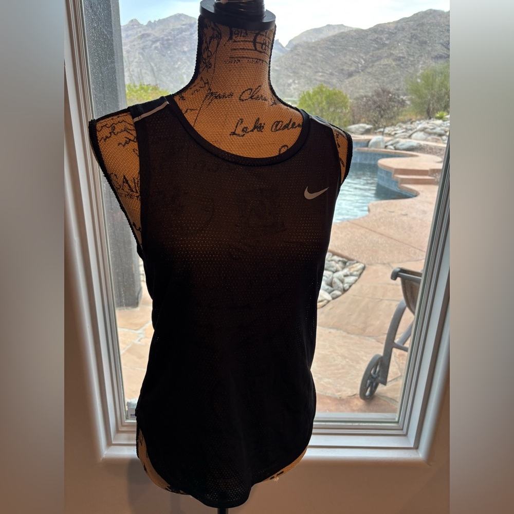 Nike Women's Dri fit size Small  Sleek Black Tank Top